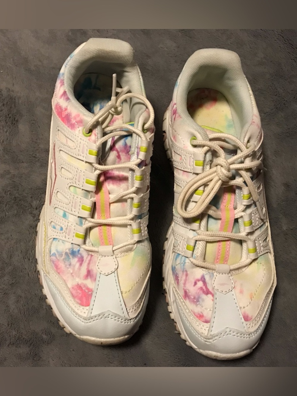 Avia Tie-Dye Accent Athletic Sneakers - White Multicolor, EUC